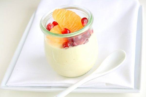 5822_Sweet-jam-with-yogurt-and-fruits-good-morning