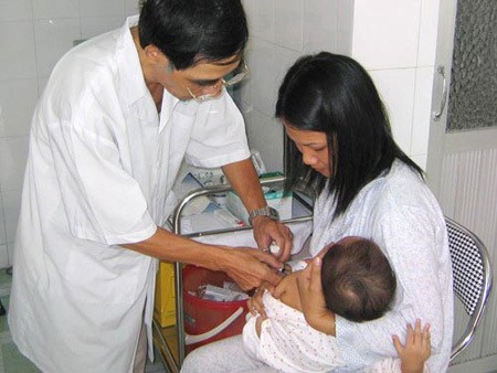 tiêm phòng vắc xin ngừa lao cho trẻ