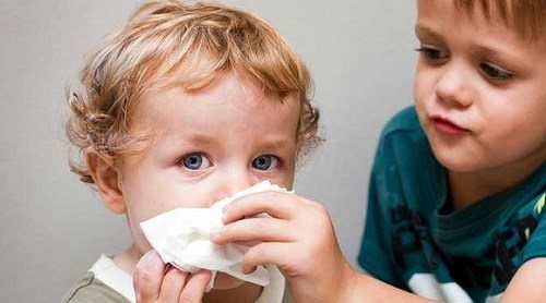 cách ly khi trẻ bị cúm mùa